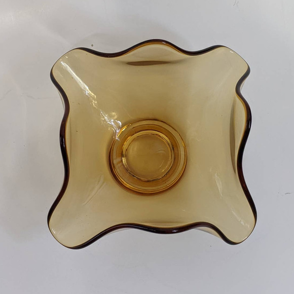 Vintage MCM Amber Ruffled Handkerchief Glass Bowl, Mid Century Decor Art Glass - Picture 4 of 10